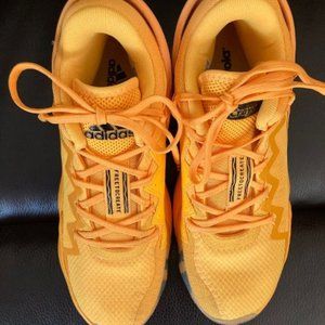 EUC size 8 Youth/Men ADIDAS D.O.M. CRAYOLA BASKETBALL Sneakers Shoes